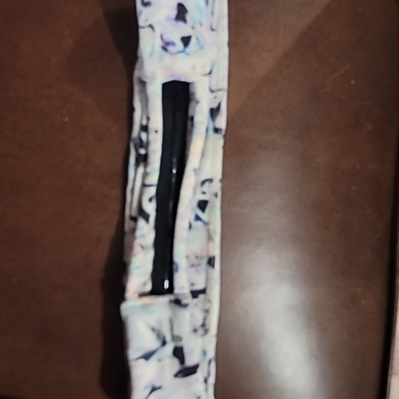 Lot of hair accessories - Picture 2 of 6